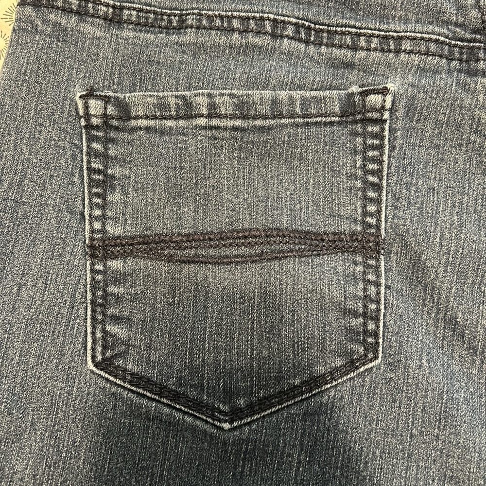 Bandolino Mandie jeans - comfy jeans! - Picture 6 of 6